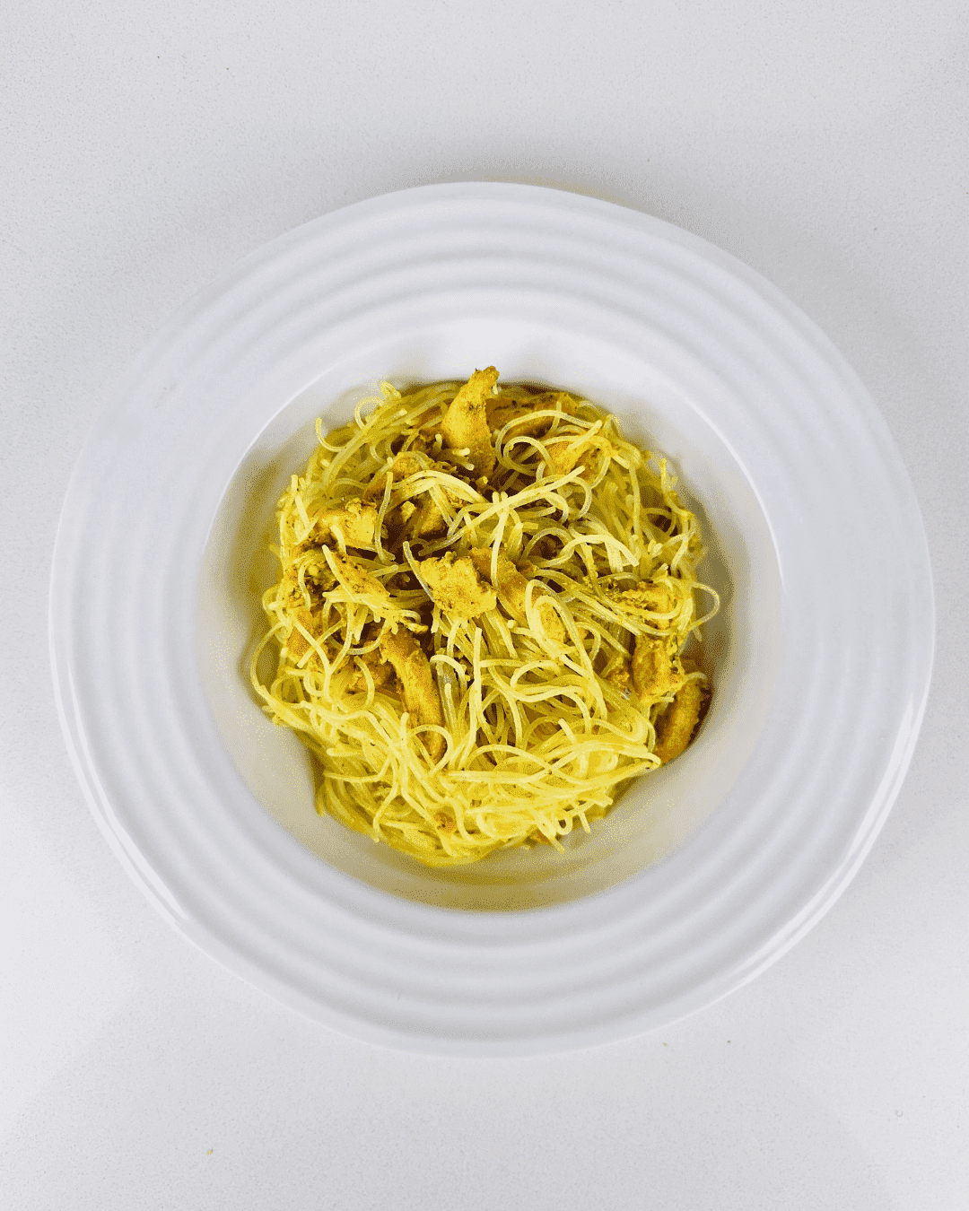 Turmeric and Chicken Breast with Rice Vermicelli