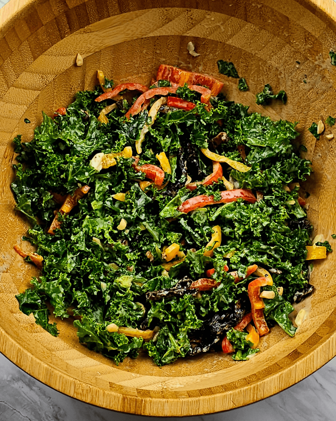 Ensalada Klishi de pollo y verduras