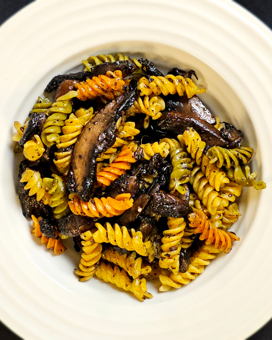 Pasta Klishi con champiñones y rotini